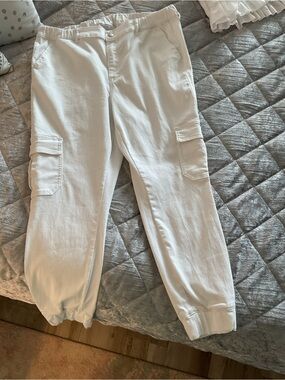 Copperflash women’s white cargo pants size 16